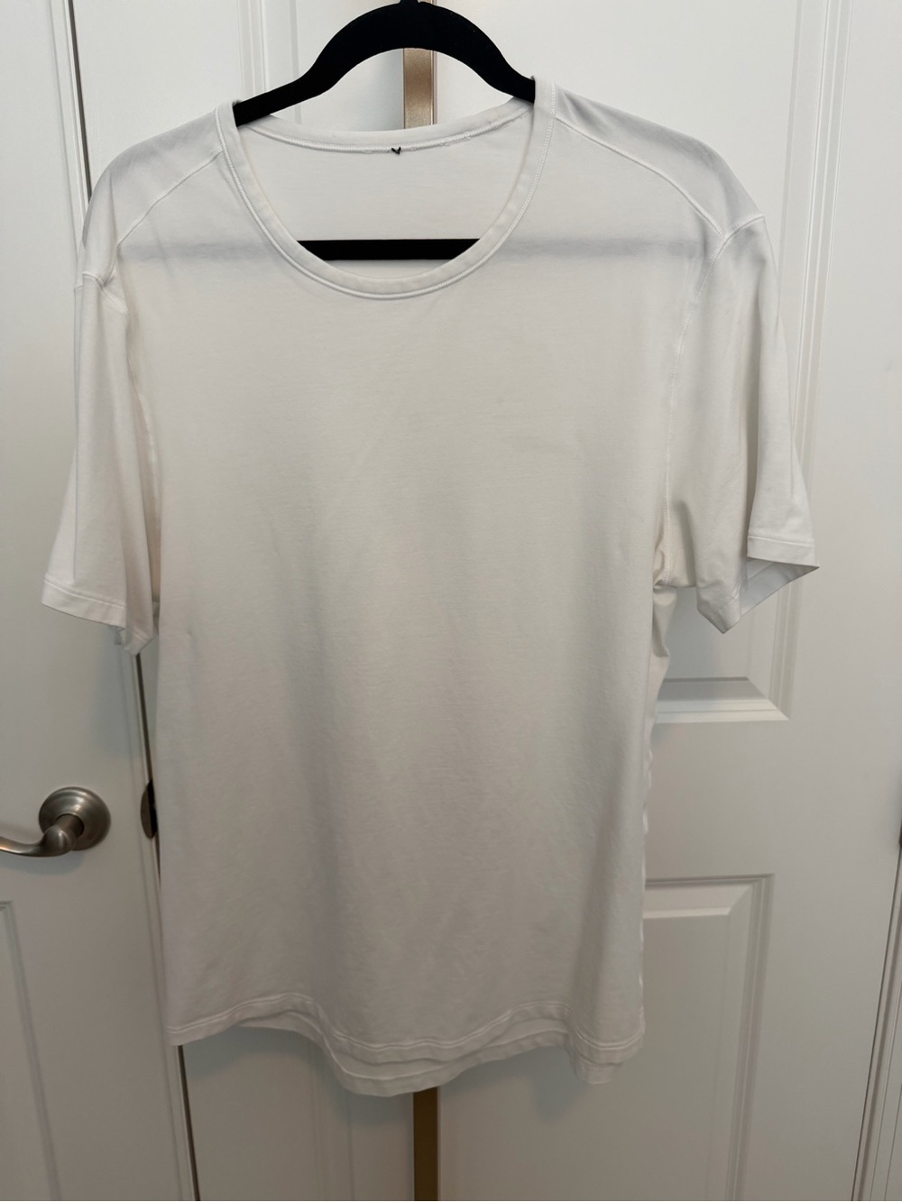 lululemon athletica Men's White Short Sleeve Crew Tee